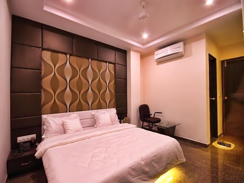 Hotel Silver Plaza Ahmedabad Exterior photo